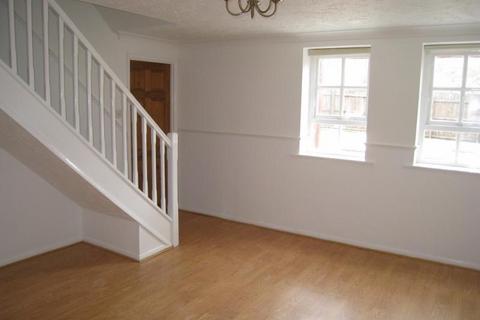 3 bedroom terraced house to rent, Caxton Court, King's Lynn, PE30