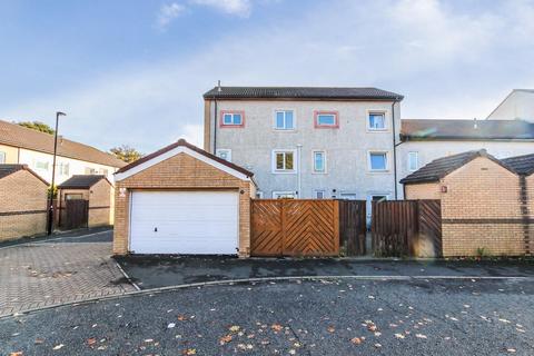 4 bedroom terraced house for sale, Dove Close, Killingworth, NE12