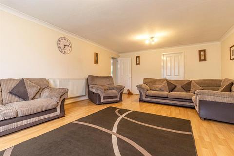 5 bedroom detached house for sale, Fairlawn, Swindon SN3