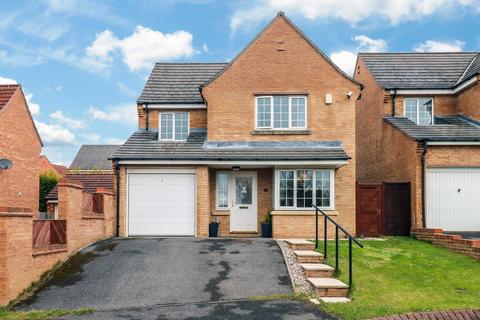 4 bedroom detached house for sale, Boundary Drive, Wakefield WF1