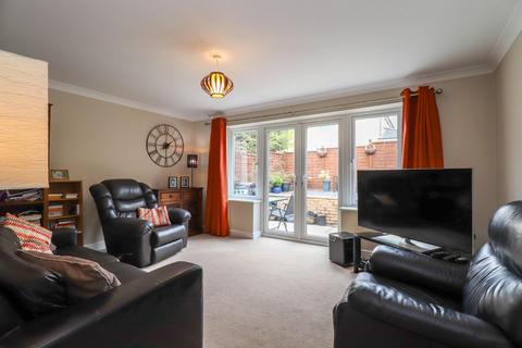 4 bedroom detached house for sale, Boundary Drive, Wakefield WF1