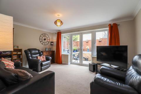 12 Boundary Drive, Wakefield, WF1 3QQ