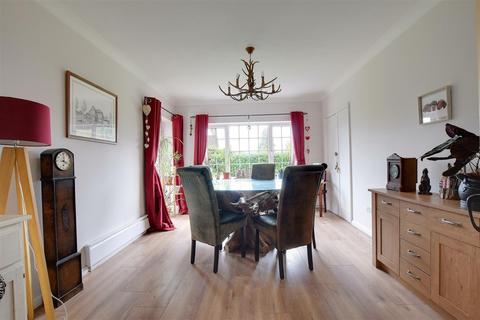 5 bedroom detached house for sale, Wealden Way, Bexhill-On-Sea