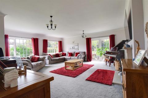 5 bedroom detached house for sale, Wealden Way, Bexhill-On-Sea