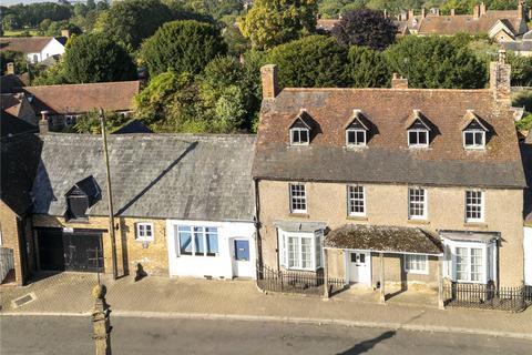 4 bedroom house for sale, Banbury Street, Kineton, Warwick, Warwickshire, CV35