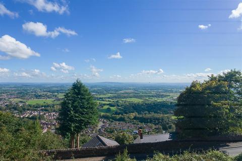 3 bedroom detached house for sale, Wyche Road, Malvern