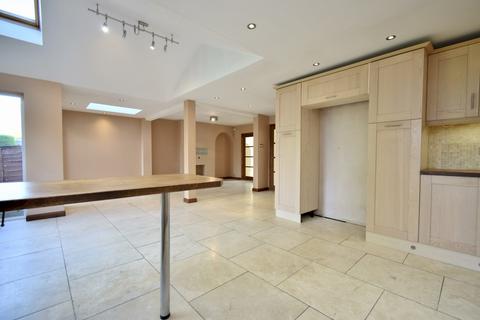 5 Englefield Road, Leicester, LE5 6PH