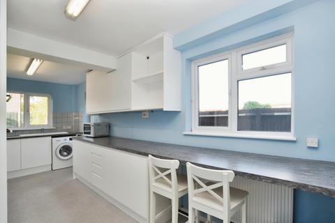 4 bedroom detached house to rent, Campbell Close, Hitchin, SG4