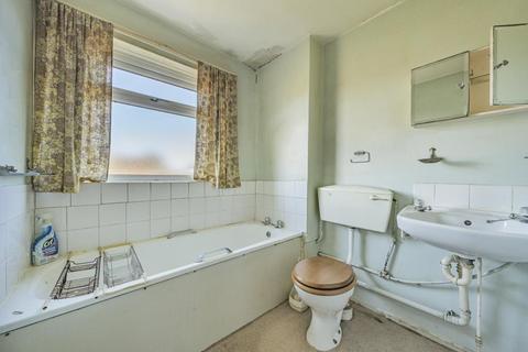 2 bedroom end of terrace house for sale, Twyford,  Buckinghamshire,  MK18