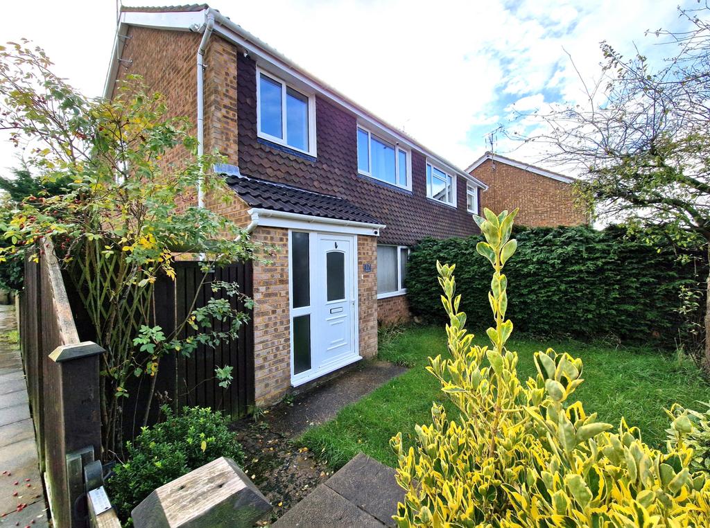 Outstanding three bedroom semi detached house ava