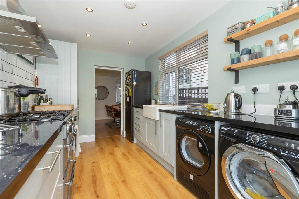 Thurlow Road, Worthing 4 bed house for sale £550,000