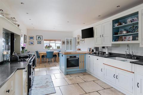 4 bedroom detached house for sale, A Charming Farmhouse on Smithy Lane, Hulme Walfield