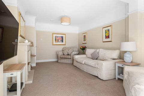 6 Manor Road, Worcester, WR2 4PD