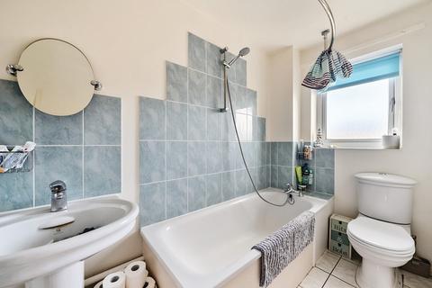 12 Cheam Close, Tadworth, KT20 5HR
