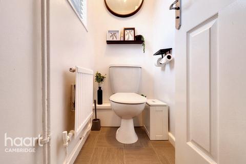 22 Sunmead Walk, Cambridge, CB1 9YB
