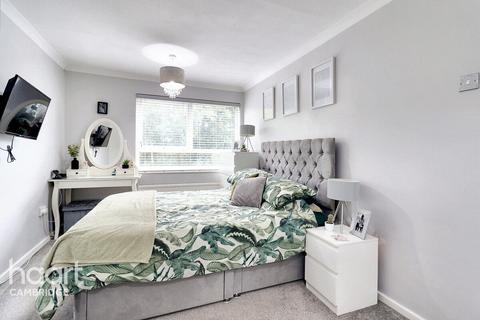 22 Sunmead Walk, Cambridge, CB1 9YB