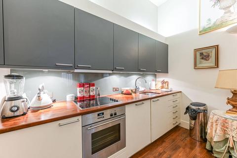 2 bedroom flat for sale, Earls Court Road, High Street Kensington, London, W8