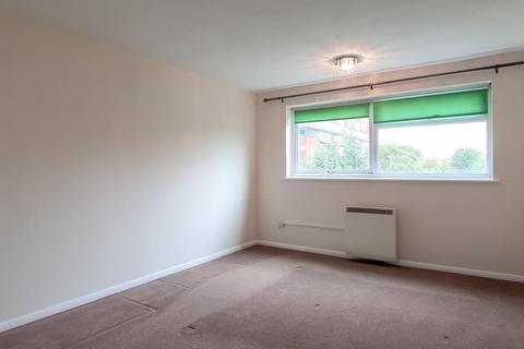 2 bedroom apartment to rent, Gwynns Walk, Hertford