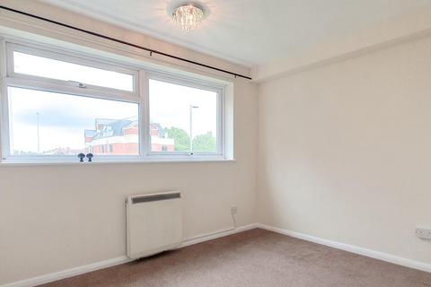 2 bedroom apartment to rent, Gwynns Walk, Hertford