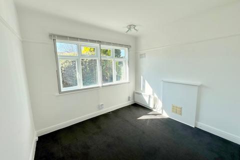 9 Leigh Park, Datchet, Slough, SL3 9JP