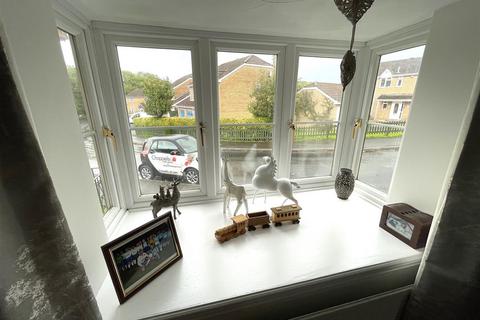 1 Darcey Close, Grange Park, Swindon, SN5 6DZ