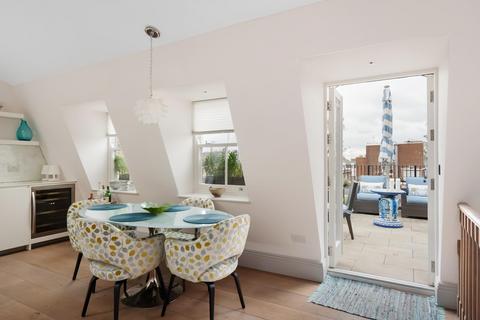 3 bedroom apartment for sale, Courtfield Gardens, London SW5