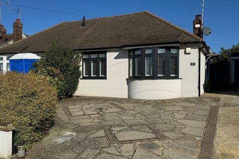 2 bedroom semi-detached bungalow for sale, Chelmer Avenue, Rayleigh