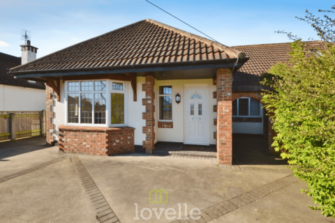 4 bedroom semi-detached bungalow for sale, Church Avenue, Humberston DN36