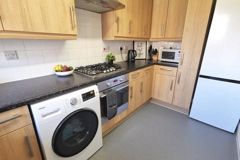 47 Bullfinch Drive, Harleston, IP20 9FB