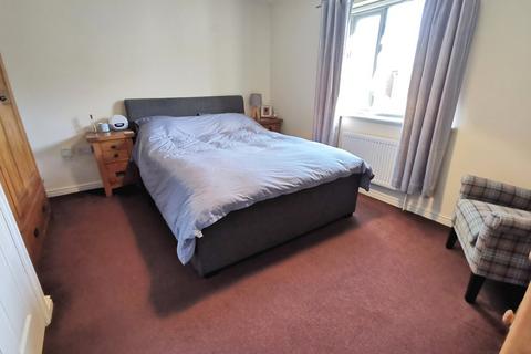 47 Bullfinch Drive, Harleston, IP20 9FB