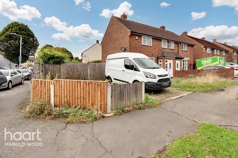 11 Dulverton Road, Romford, RM3 8LP