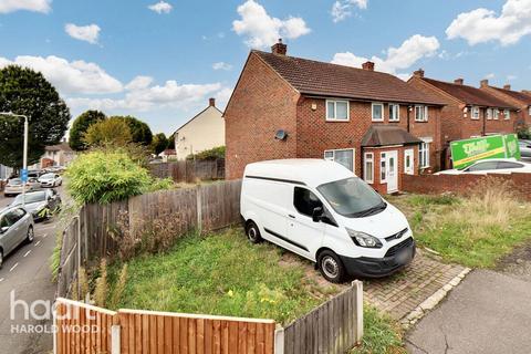 11 Dulverton Road, Romford, RM3 8LP