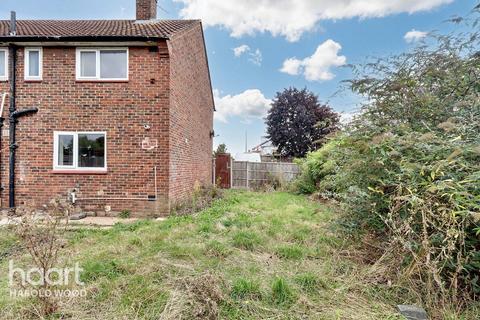 11 Dulverton Road, Romford, RM3 8LP