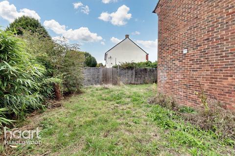 11 Dulverton Road, Romford, RM3 8LP