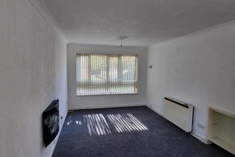 2 bedroom ground floor flat to rent, Rushwick Court, Erdington