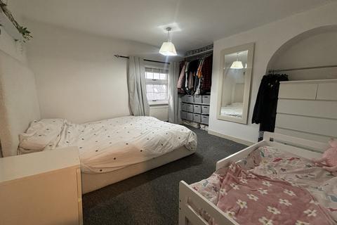 30 High Street, Sproughton, Ipswich, IP8 3AH