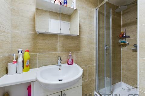 32 Bell View, St Albans, AL4 0SQ