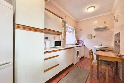 26 Vicar Road, Darfield, Barnsley, S73 9LD