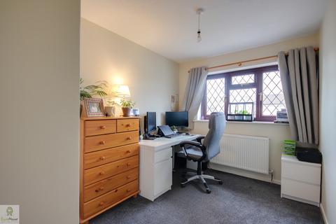 63 Ampleforth Drive, Stafford, ST17 4TE