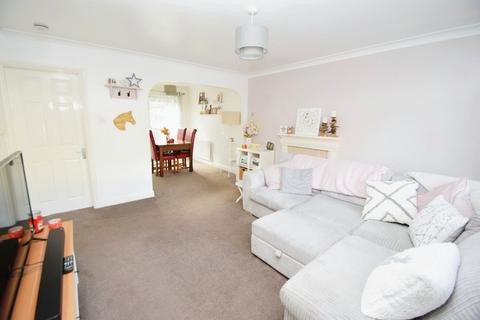 3 bedroom townhouse for sale, Birkdale Court, Keighley BD20