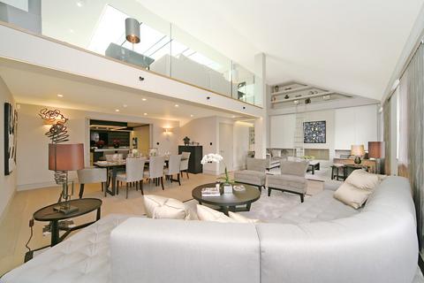 4 bedroom apartment to rent, Princes Gate, Kensington, SW7