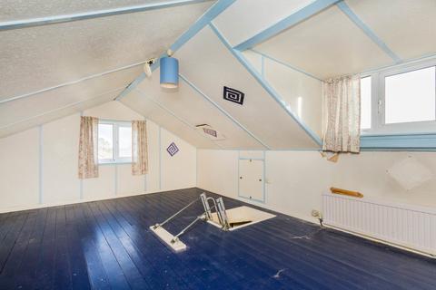 29 Drayton Road, Irthlingborough, Wellingborough, NN9 5TA