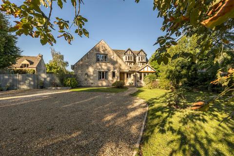 5 bedroom detached house for sale, Northampton Road, Weston On The Green