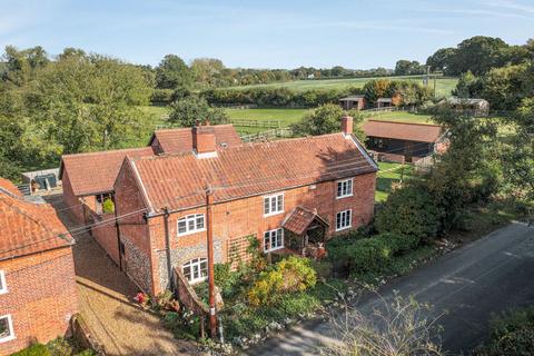 5 bedroom detached house for sale, Alderford Common, Swannington, Norwich