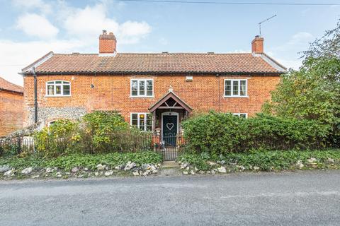 5 bedroom detached house for sale, Alderford Common, Swannington, Norwich