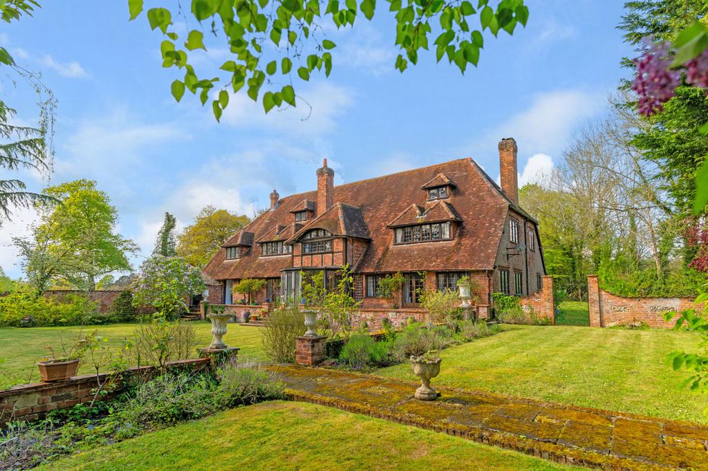 Calcot Park Calcot Reading... 6 bed detached house for sale £1,750,000