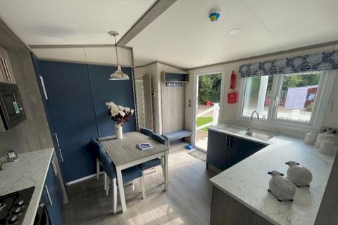 2 bedroom static caravan for sale, Pitch 3, Broomhall WR5