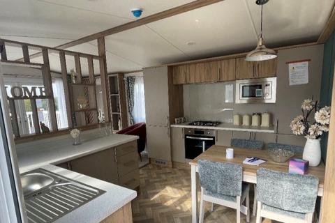 2 bedroom static caravan for sale, Pitch 3, Broomhall WR5