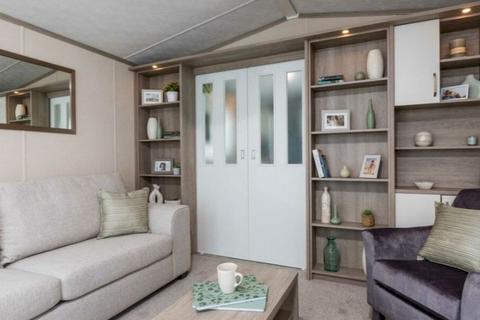 2 bedroom static caravan for sale, Pitch 8, Broomhall WR5