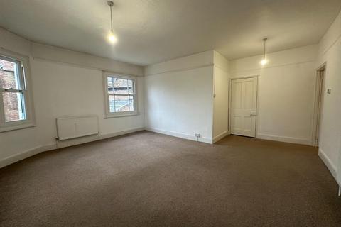 2 bedroom flat to rent, East Street, Crowland PE6